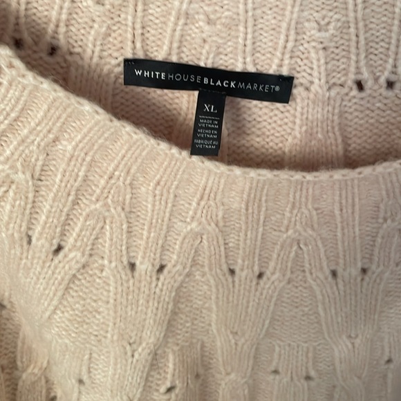 White House Black Market extra soft sweater - Picture 3 of 7